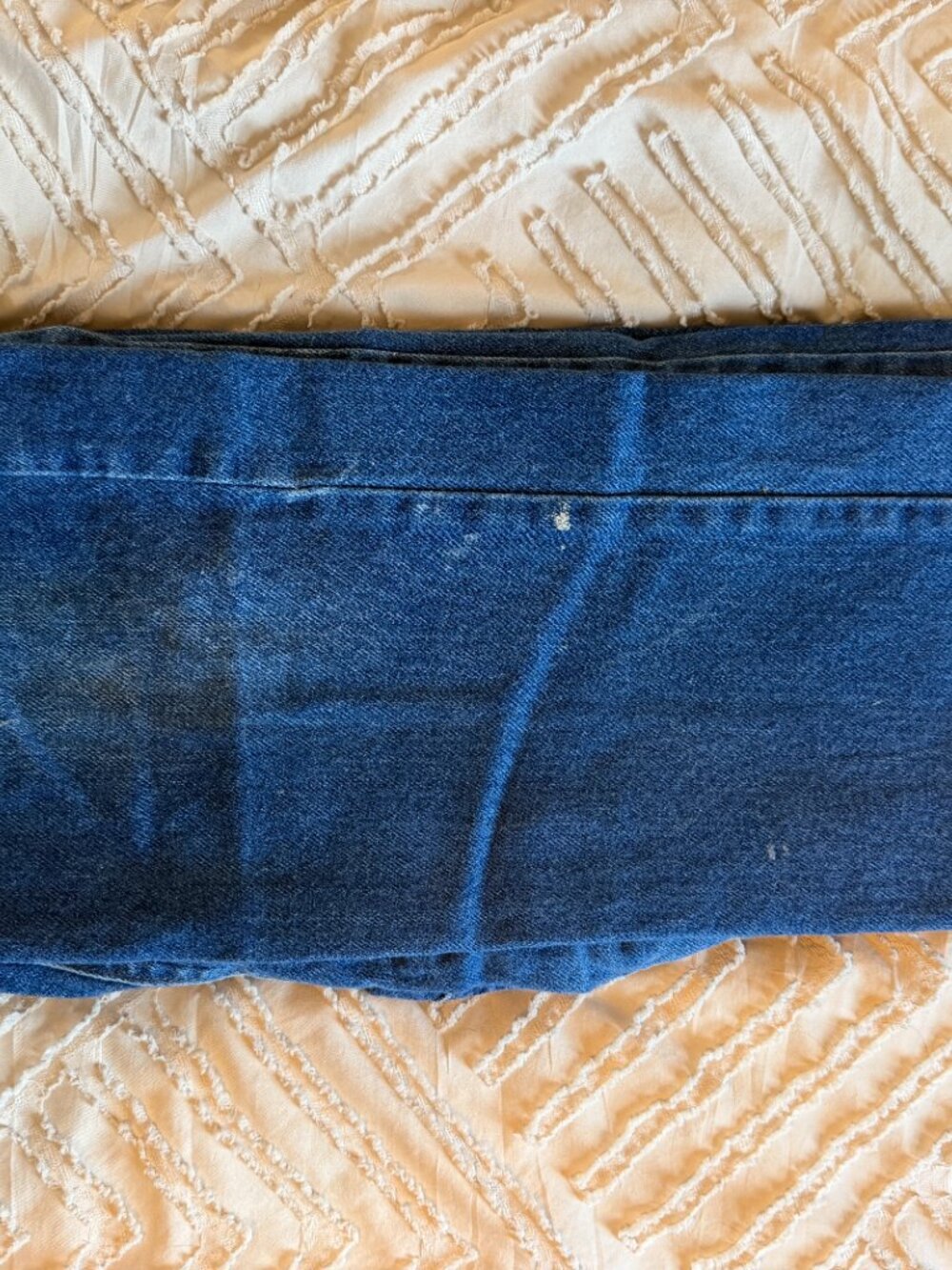 Vintage 80s or 90s Lee Jeans - Distressed/Thrashed - Made in USA - 32 x 34 - Picture 5 of 8
